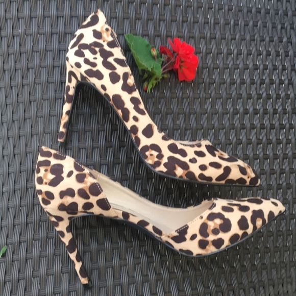 New**Madden Girl‎ Leopard Pumps - Picture 6 of 12